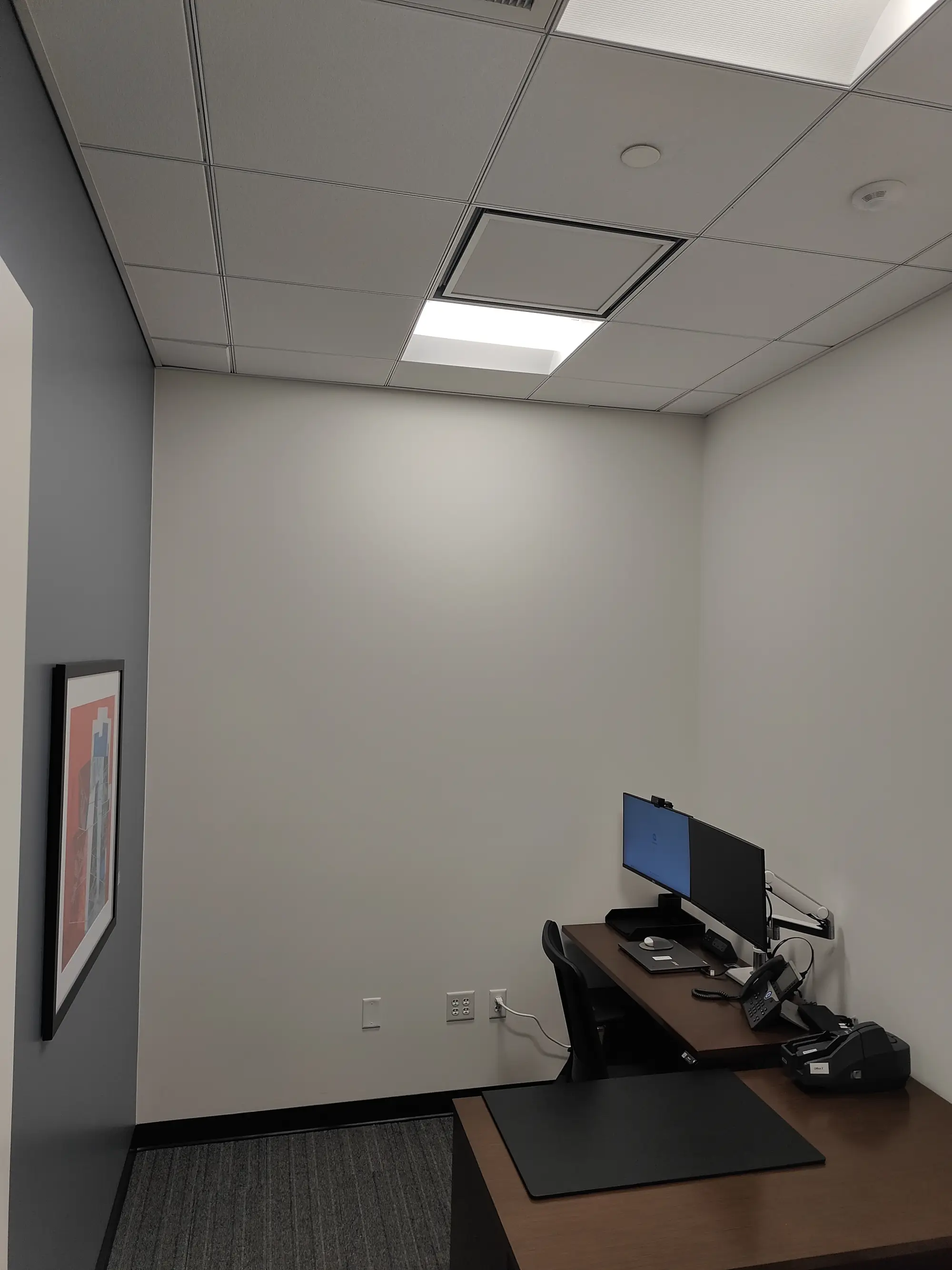 Charles Schwab — Financial Services Office